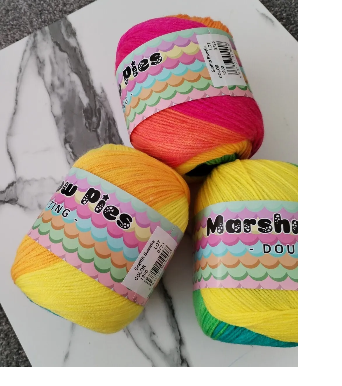 Cygent Marshmallow Pies 1200 Graffiti Sweetie Double Knitting 3 cakes x 150g