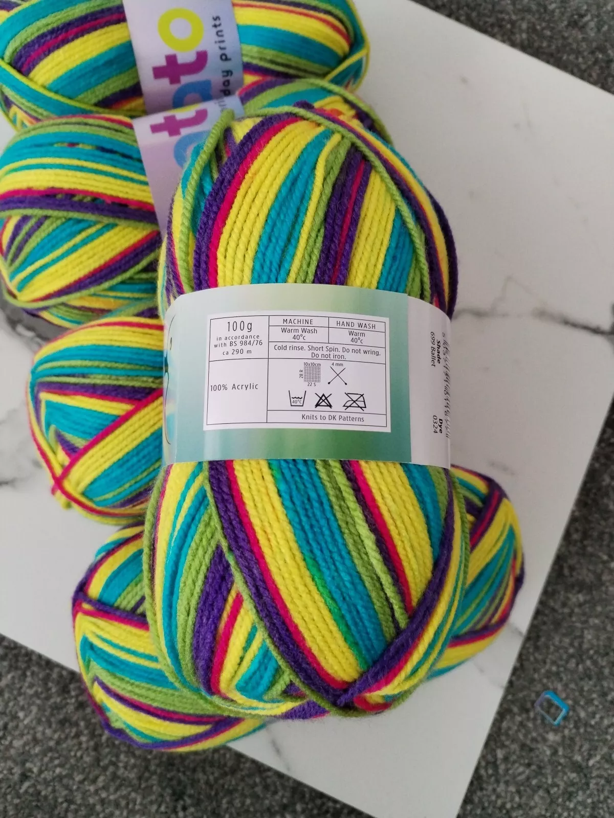 Cygnet Pato Everyday Prints DK 5 Balls x 100 gram Shade 699 Ballet