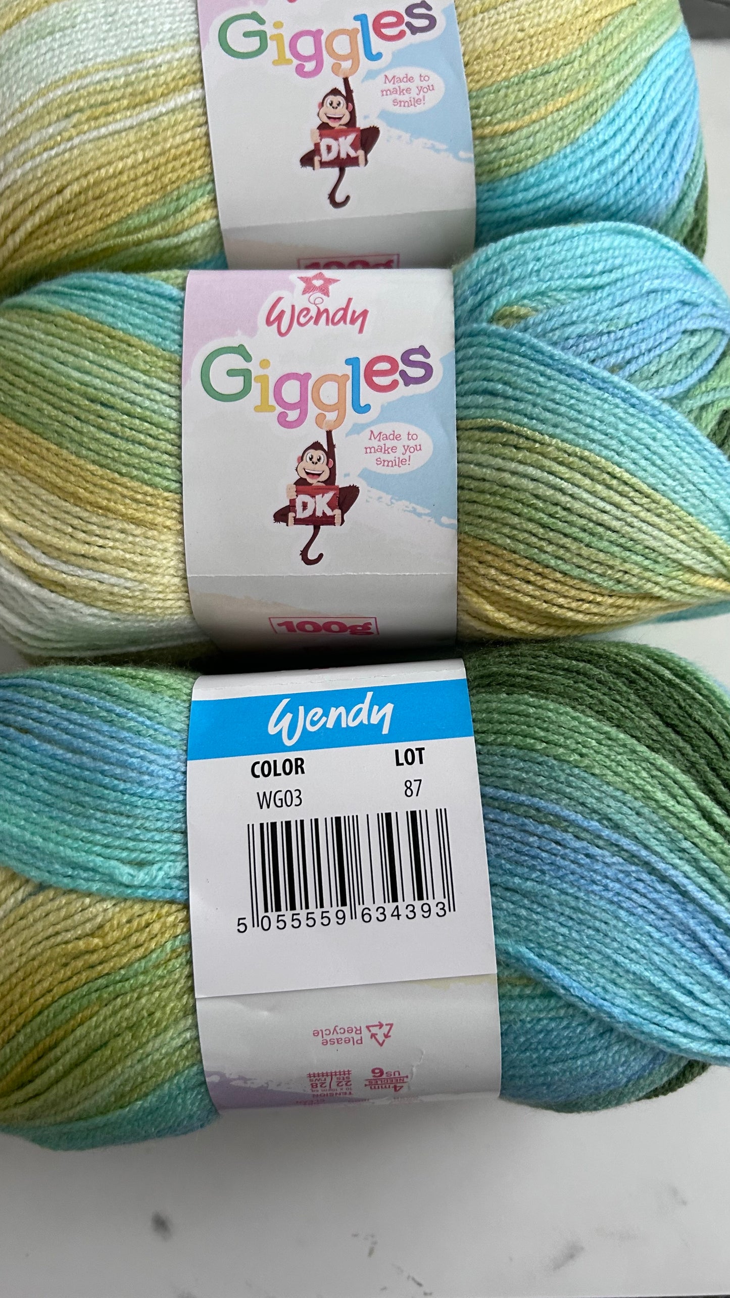 James C Brett Aurora DK – 5 x 100g AU06