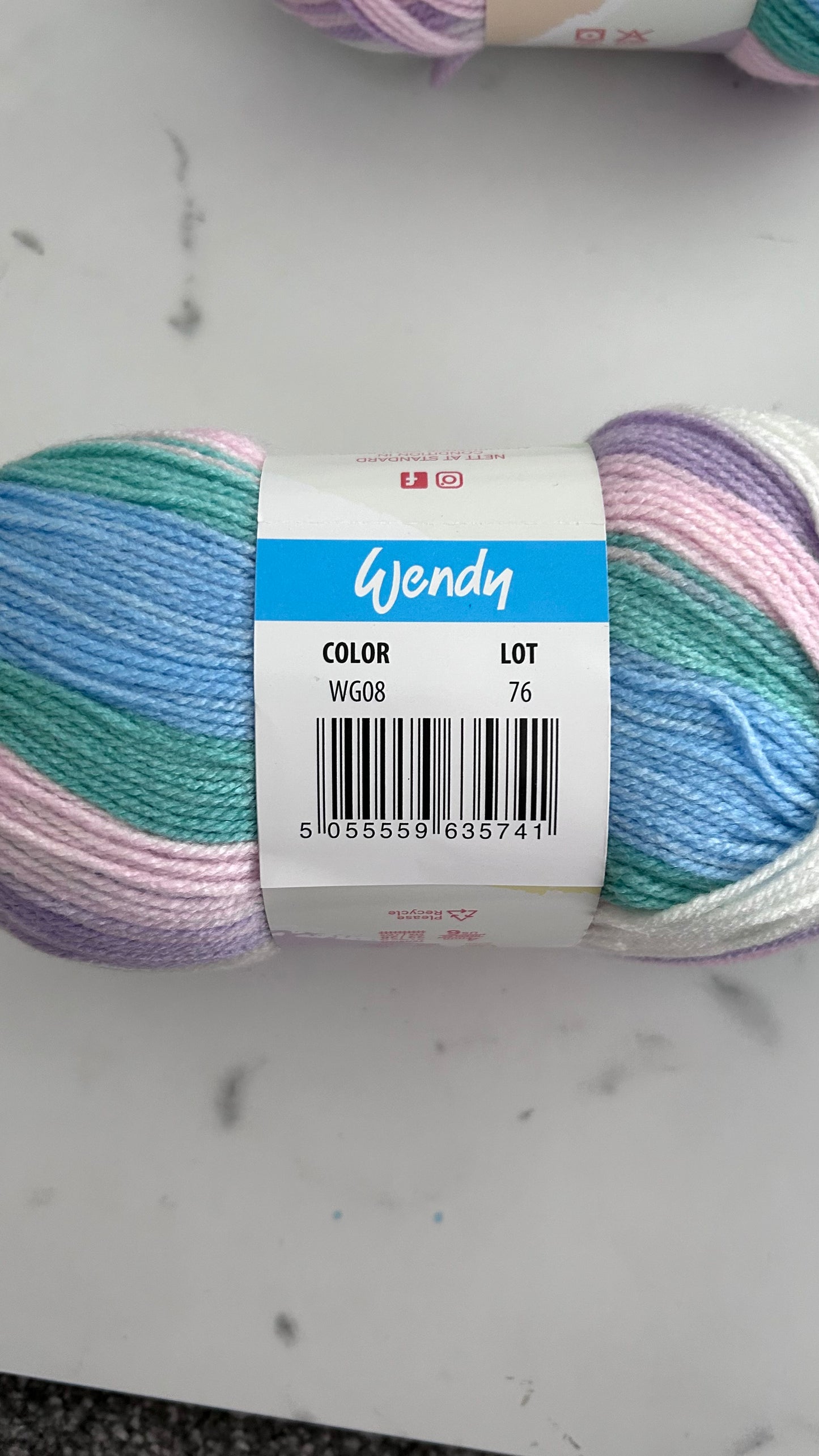 Wendy Giggles DK – 5 x 100g WG08