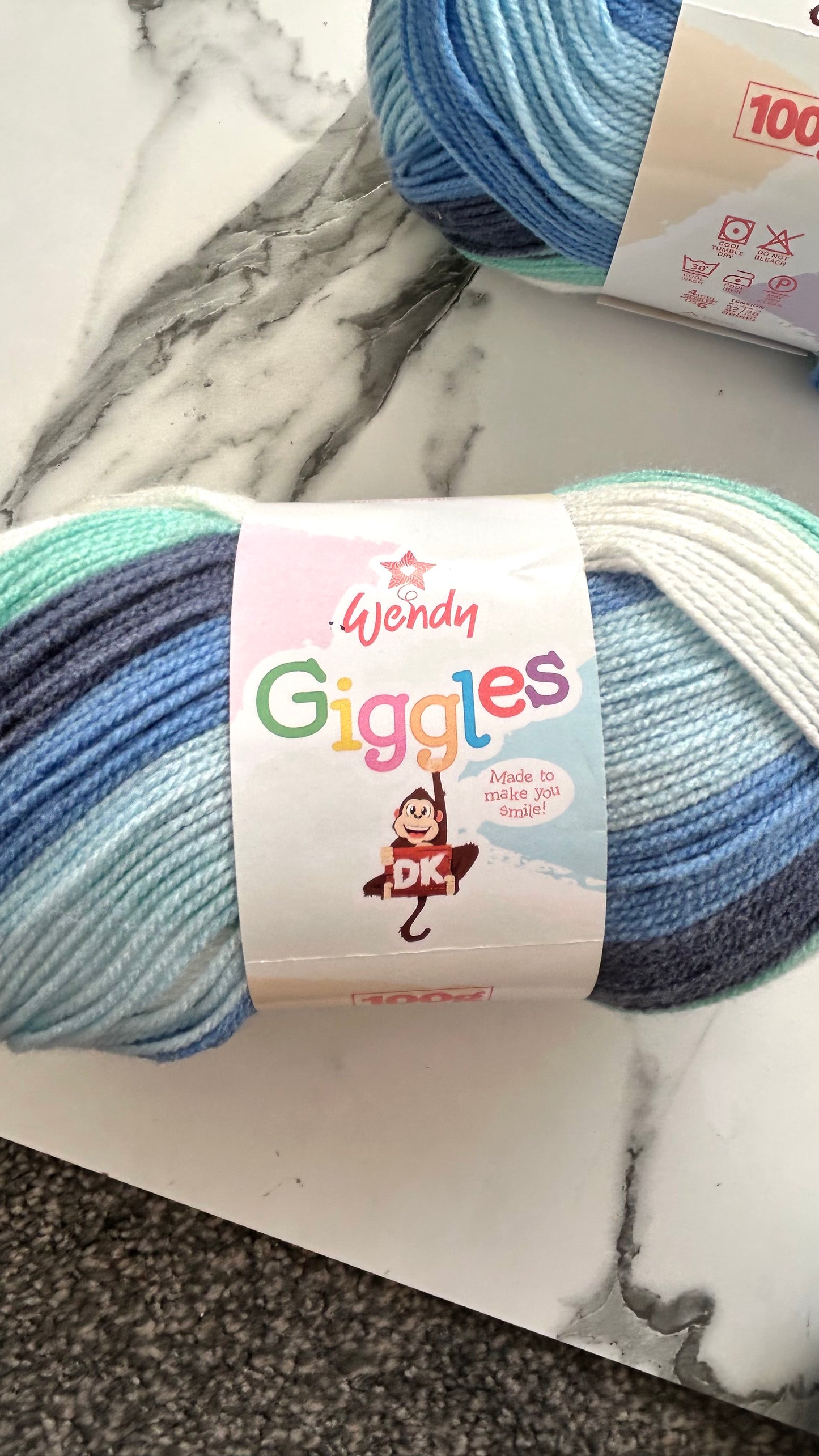 Wendy Giggles DK – 5 x 100g WG09