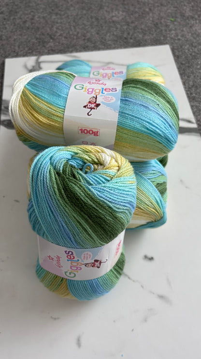 James C Brett Aurora DK – 5 x 100g AU06