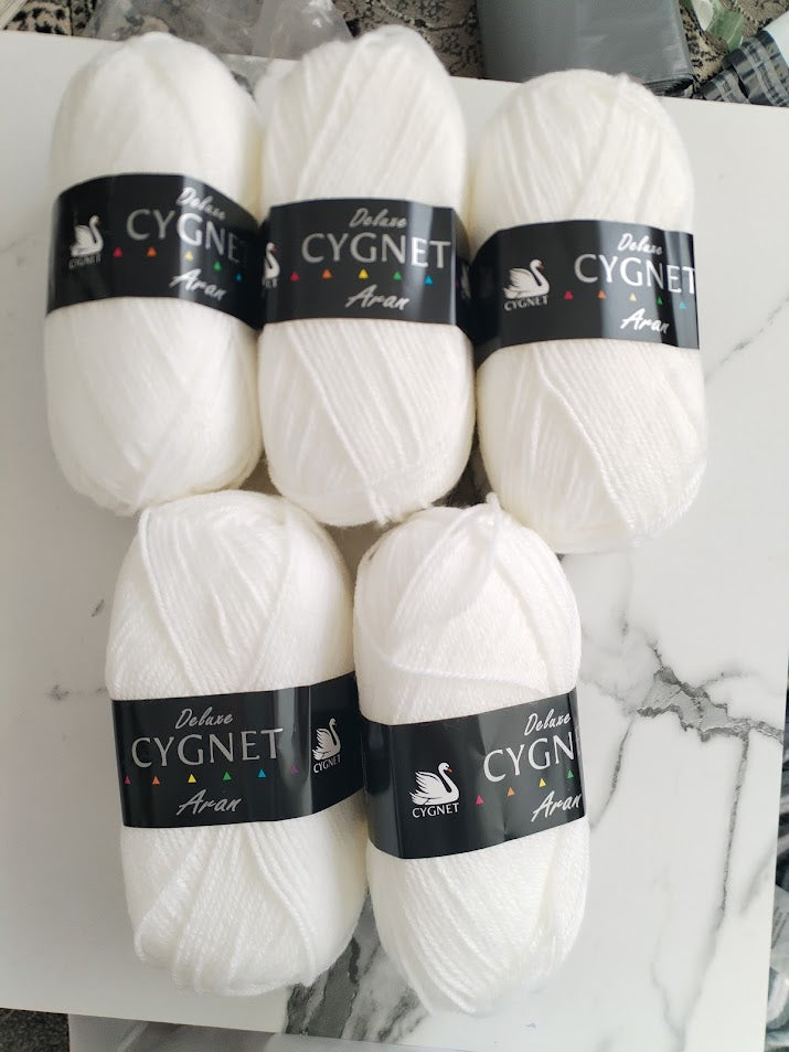 Cygnet Aran Knitting Crochet yarn  5 Balls x 100 gram White 208