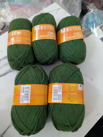 Woolcraft Esteem DK Knitting Crochet Yarn- 5 Balls x 100g 50% Recycled Acrylic, 30% Recycled Cotton, 20% Recycled Polyester shade Emerald
