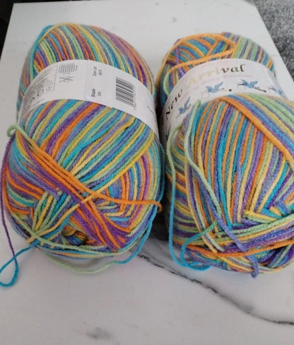 Jarol New Arrival Random DK - 200g Ball Iguazu (334)