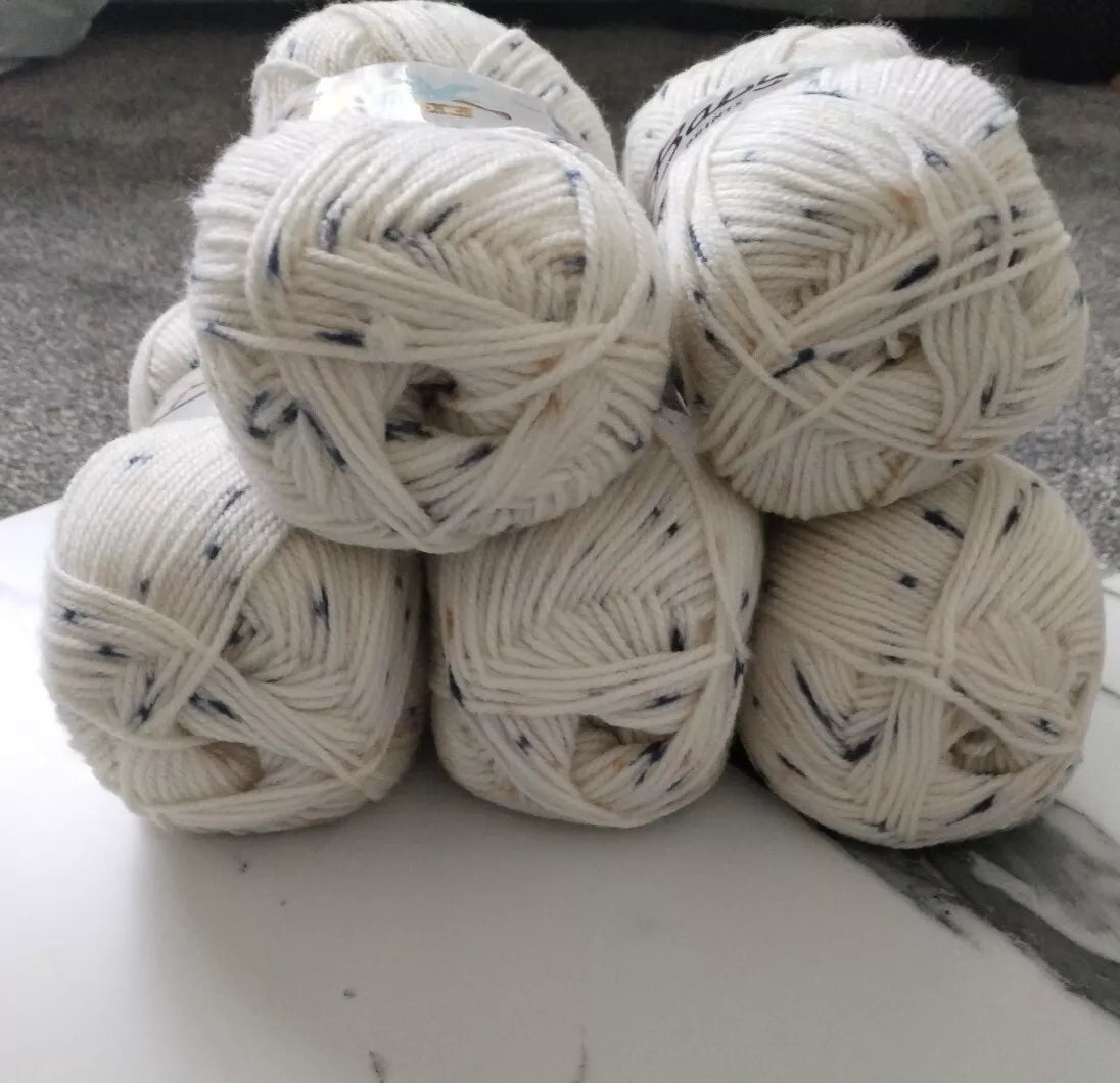 5 x 100g Woolcraft Baby Prints Wool Babycare DK Double Knitting & Crochet Yarn 643
